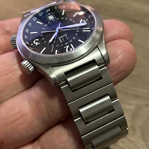 Dunhill 8028 Stainless steel Black | Dealer | EveryWatch