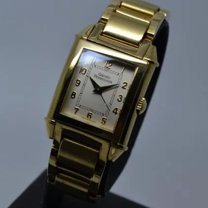 Girard-Perregaux Vintage 1945 2591 23mm Yellow gold