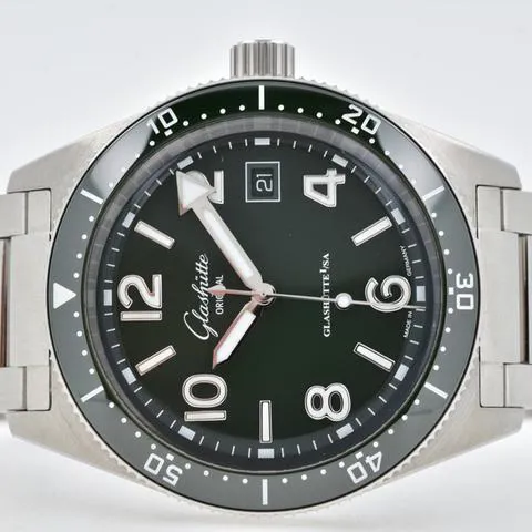 Glashütte SeaQ 1-39-11-13-83-34 39.5mm Stainless steel Green