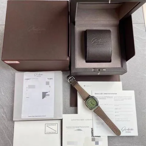 Glashütte Seventies Chronograph Panorama Date 1-37-02-04-02-35 40mm Stainless steel Green