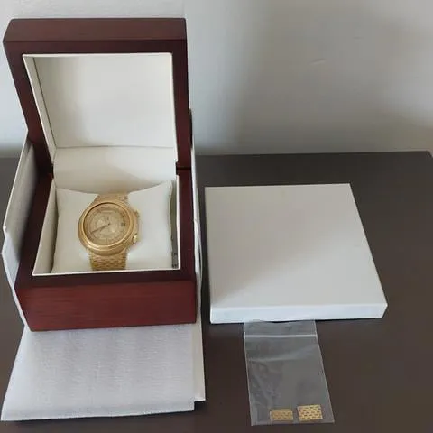 Jaeger-LeCoultre Memovox 73800-21 43mm Yellow gold Gold