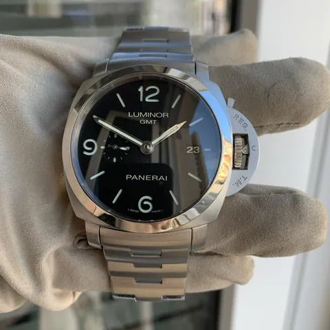 Panerai Luminor 1950 3 Days GMT Automa PAM 00329 44mm Stainless steel Black 9