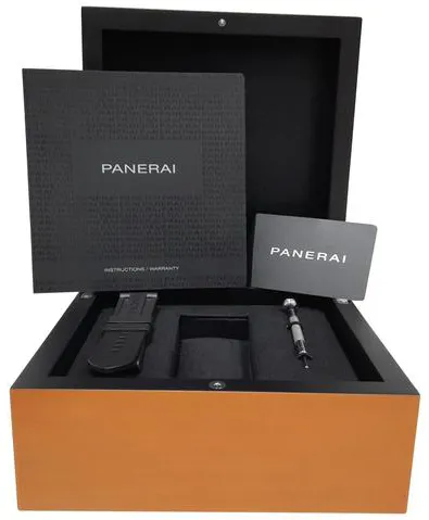 Panerai Luminor PAM 00775 44mm Stainless steel White 3