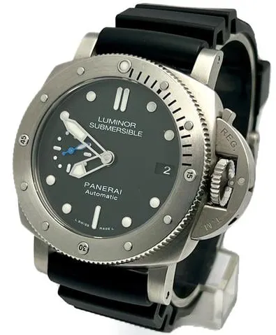 Panerai Submersible PAM 00682 42mm Stainless steel Black