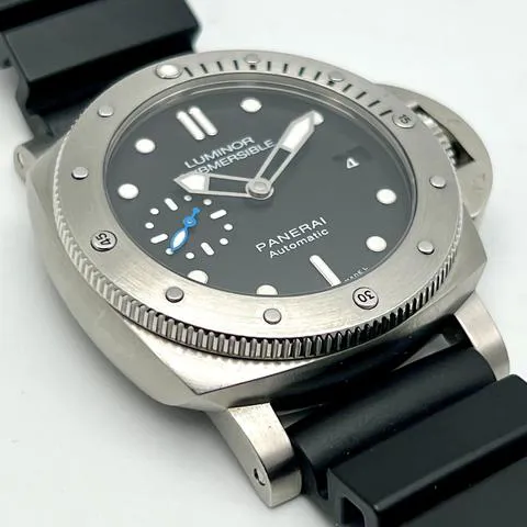 Panerai Submersible PAM 00682 42mm Stainless steel Black 7