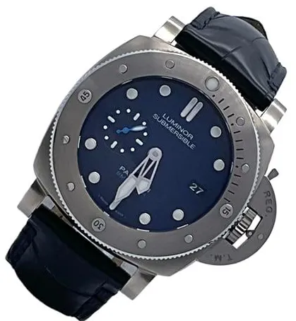 Panerai Submersible PAM 00692 47mm Titanium Blue