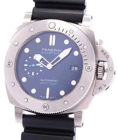 Panerai Submersible PAM 00692 47mm Blue