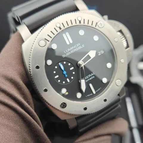 Panerai Submersible PAM 01305 47mm Titanium Black 2