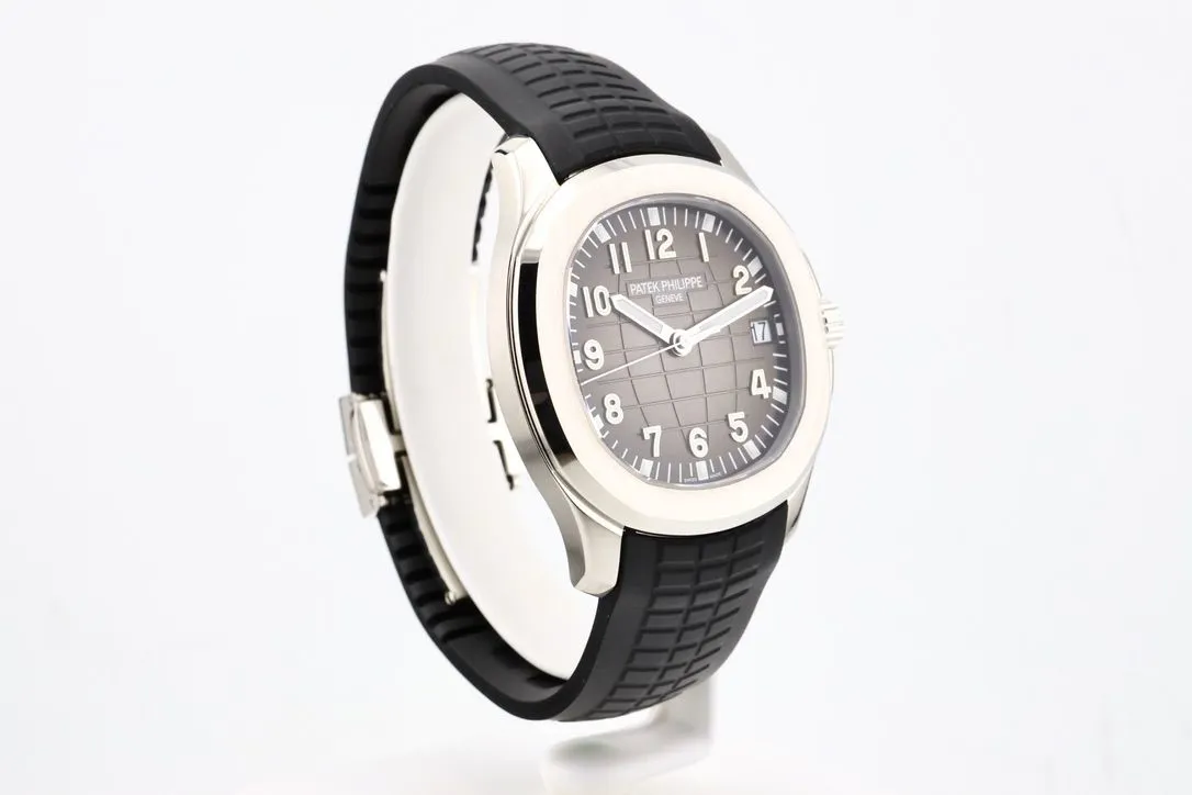 Patek Philippe Aquanaut 5167/1A-001 40mm Stainless steel Black 9