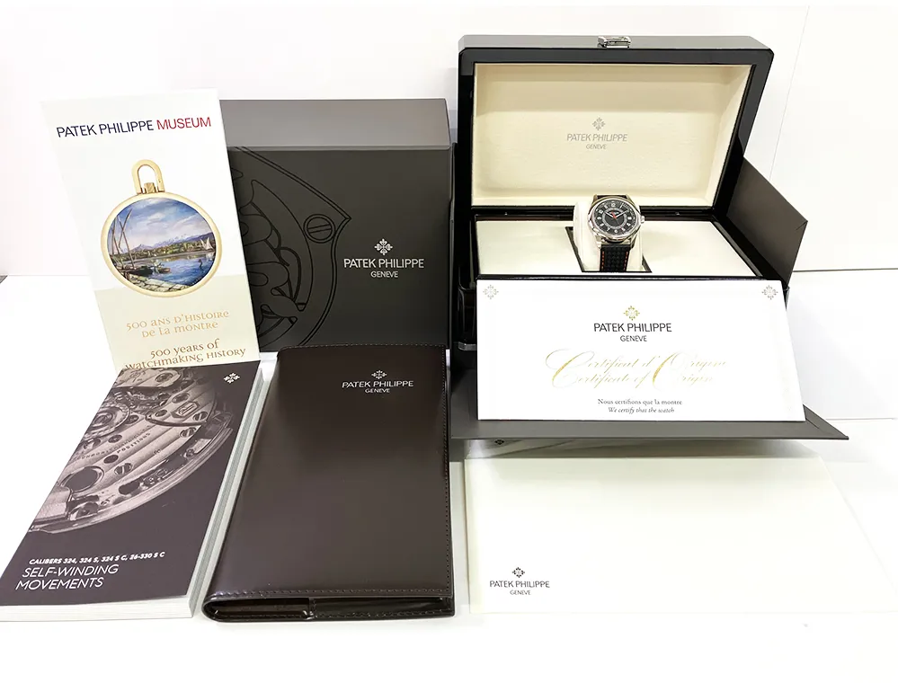 Patek Philippe Calatrava 6007G-010 40mm White gold Black 5