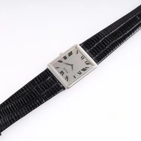 Piaget 9152 24mm White gold Silver 9