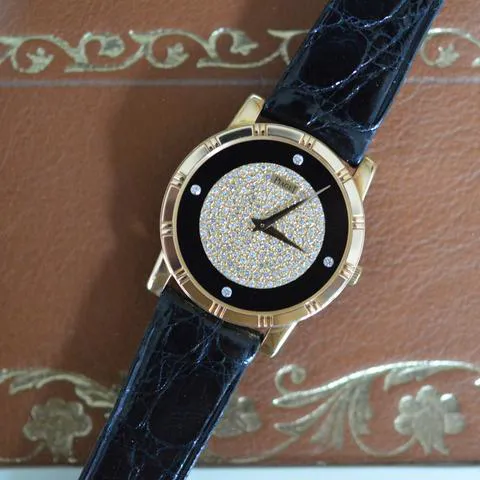 Piaget Dancer GOA0328 31mm Yellow gold Black