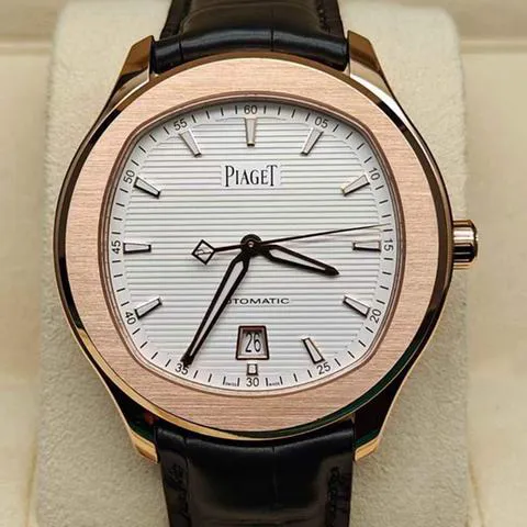 Piaget Piaget Polo Date G0A43010 42mm Rose gold Gray