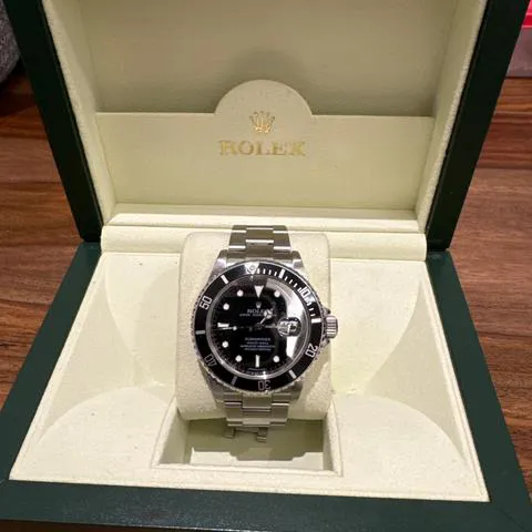 Rolex Submariner 16610LN 40mm Stainless steel Black