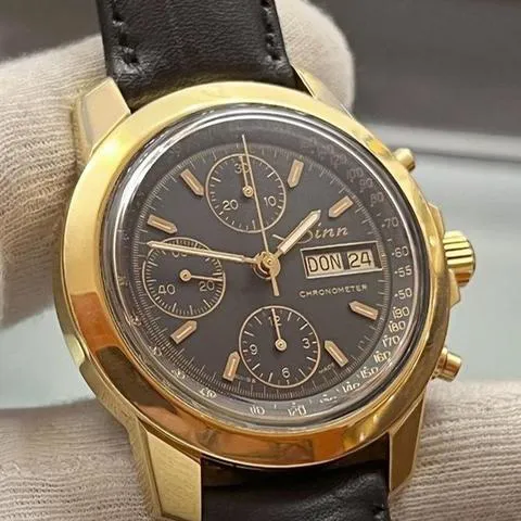 Sinn 2200 40mm Yellow gold Black 14