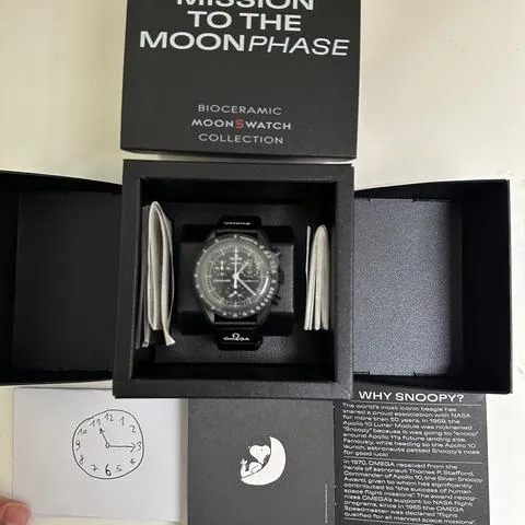 Swatch Moonswatch SO33W700 42mm Ceramic Black 9