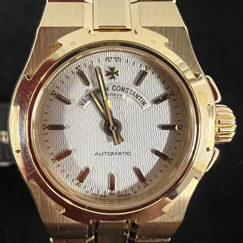 Vacheron Constantin Overseas 12050 26mm Yellow gold Mother-of-pearl