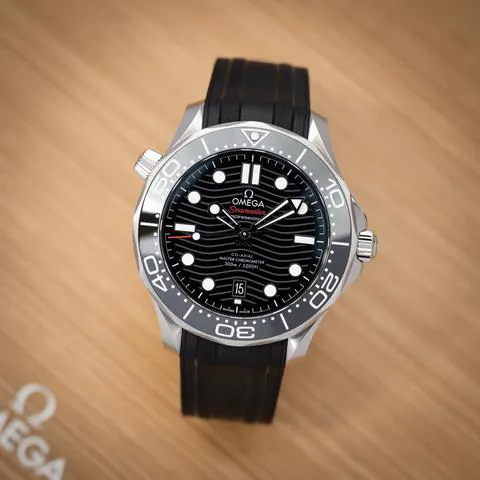 Omega Seamaster Diver 300M 210.32.42.20.01.001 42mm Stainless steel Black