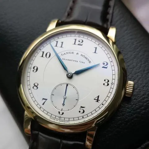 A. Lange & Söhne 1815 233.021 40mm Yellow gold Silver