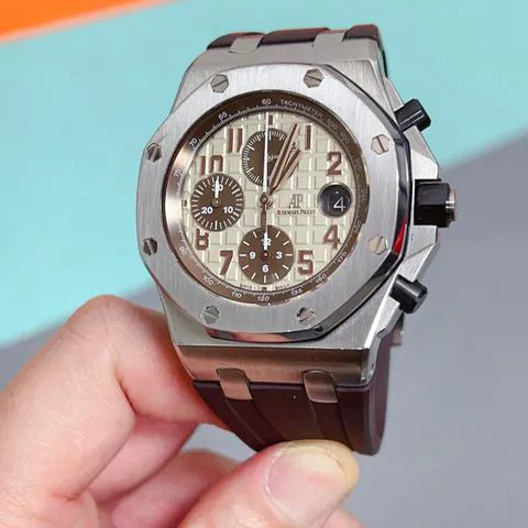 Audemars Piguet Royal Oak Offshore 26470ST.OO.A801CR.01 42mm Stainless steel Beige 2