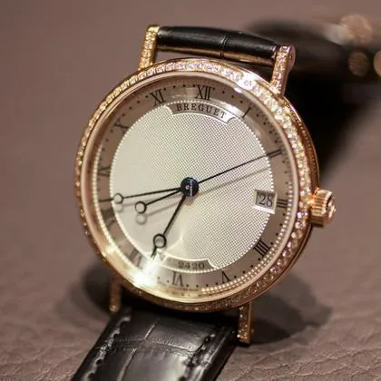 Breguet Classique 9068BR/12/976/DD00 33.5mm Rose gold Silver