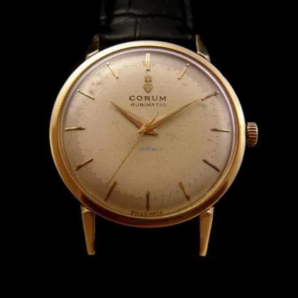 Corum 33mm Yellow gold Gold