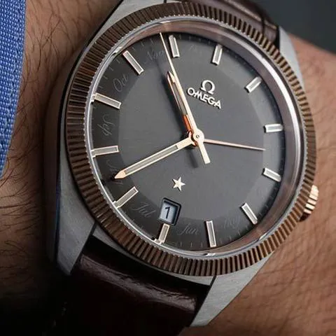 Omega Globemaster 130.23.41.22.06.001 41mm Rose gold Gray