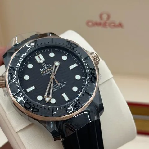 Omega Seamaster Diver 300M 210.62.44.20.01.001 43.5mm Ceramic Black