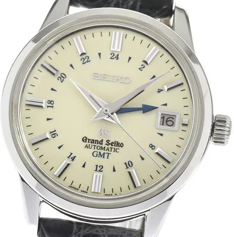 Seiko 39mm Stainless steel Champagne