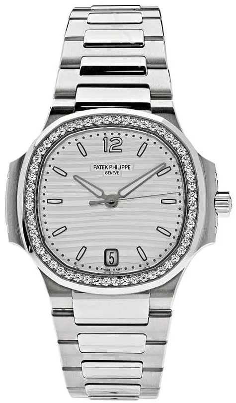 Patek Philippe Nautilus 7118/1200A-010 35mm Stainless steel Silver