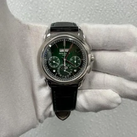 Patek Philippe Perpetual Calendar Chronograph 5270P-014 41mm Platinum Green 1