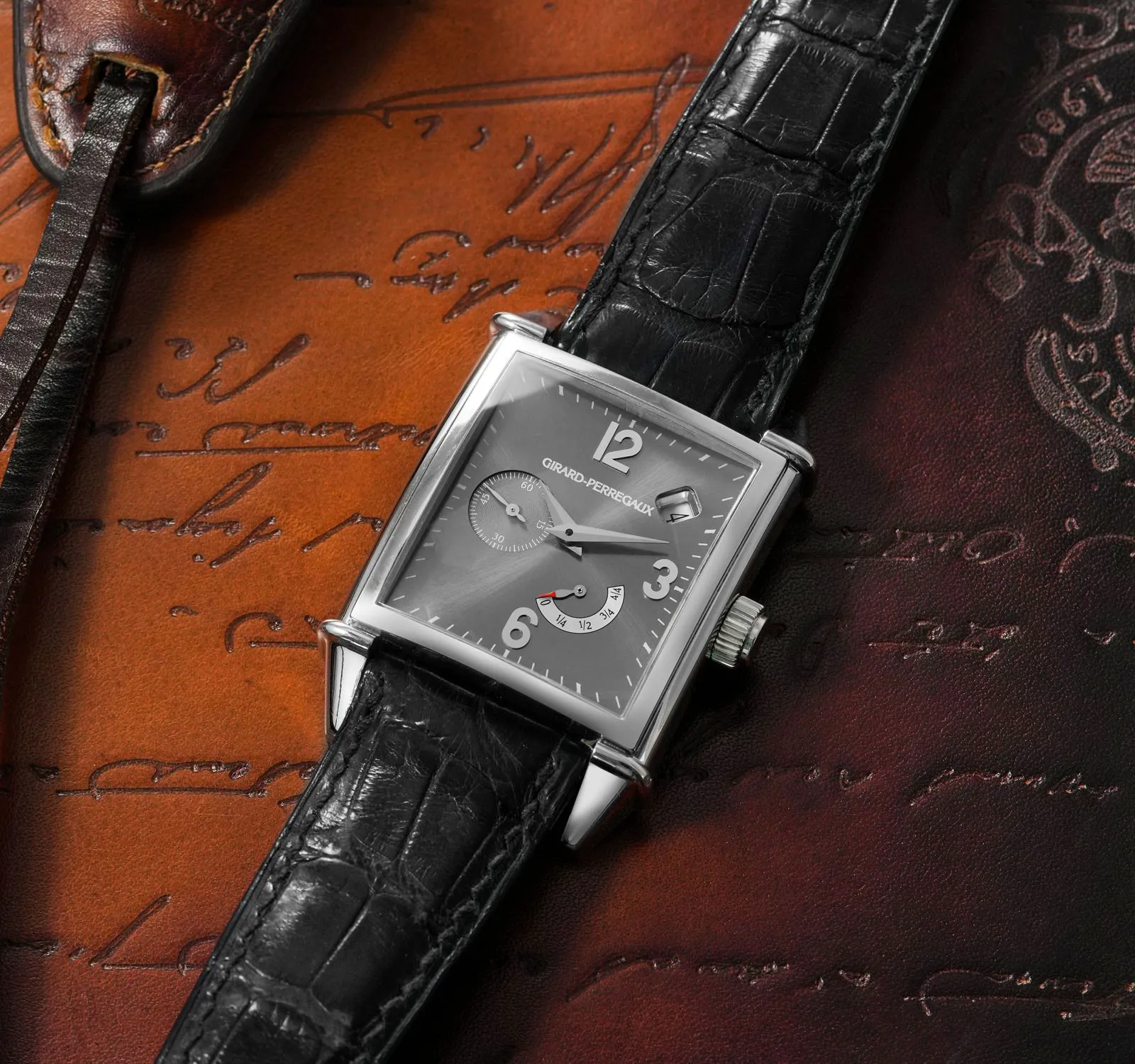 Girard-Perregaux Vintage 1945 VINTAGE 1945 LIMITED 2585-G 32mm Platinum Gray 2