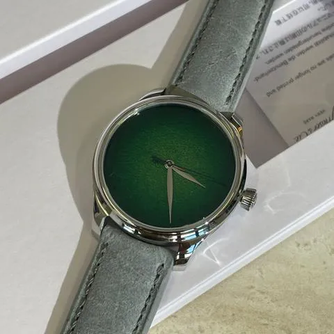 H. Moser & Cie. Endeavour 1200-1233 Stainless steel Green