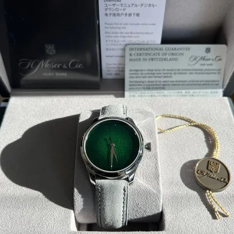 H. Moser & Cie. Endeavour 1200-1233 40mm Stainless steel Green