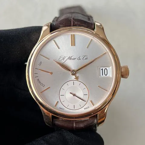 H. Moser & Cie. Endeavour 1341-0103 40mm Rose gold Silver