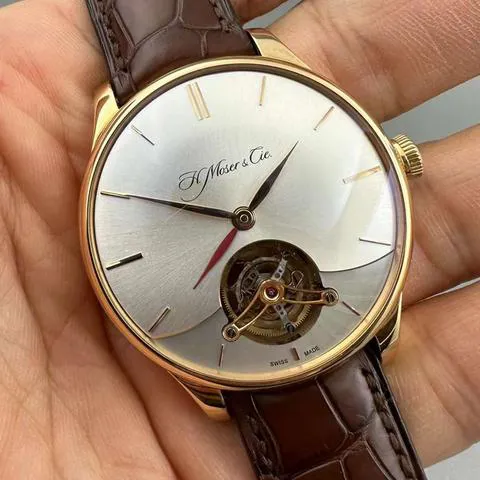 H. Moser & Cie. Venturer 41mm Rose gold Silver