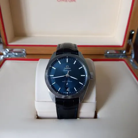 Omega Globemaster 130.33.39.21.03.001 39mm Stainless steel Blue