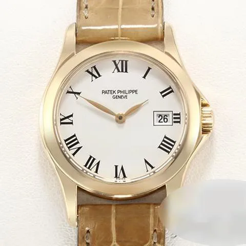 Patek Philippe Calatrava 4906 28mm Yellow gold White