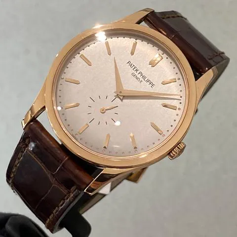 Patek Philippe Calatrava 5196R-001 37mm Rose gold Silver