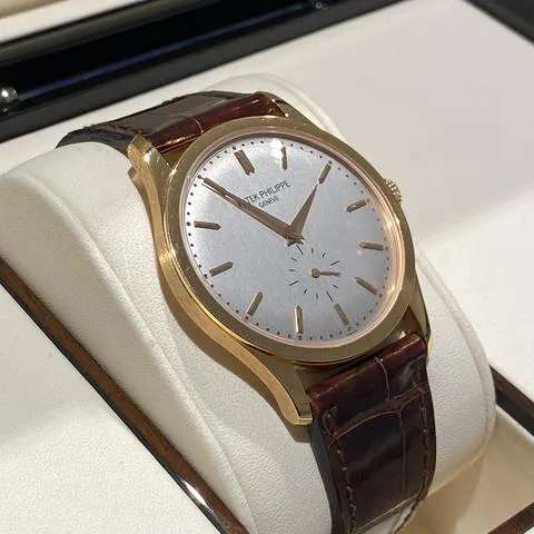 Patek Philippe Calatrava 5196R-001 37mm Rose gold Silver 4