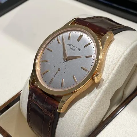 Patek Philippe Calatrava 5196R-001 37mm Rose gold Silver 5