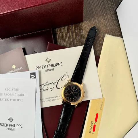 Patek Philippe Chronograph 5070 J 42mm Yellow gold Black