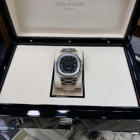 Patek Philippe Nautilus 3710/1A-001 42mm Stainless steel Black 6