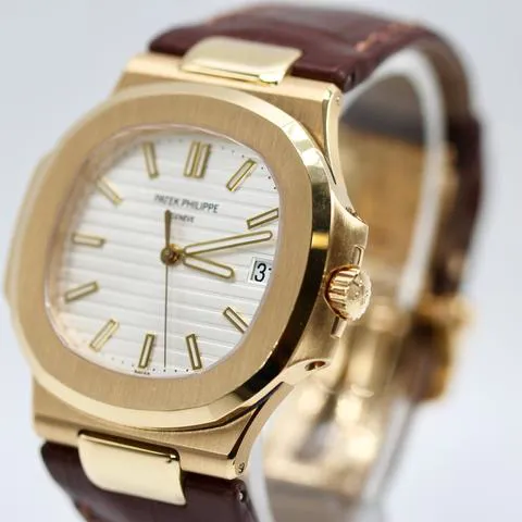 Patek Philippe Nautilus 5711J-001 40mm Yellow gold Silver 2