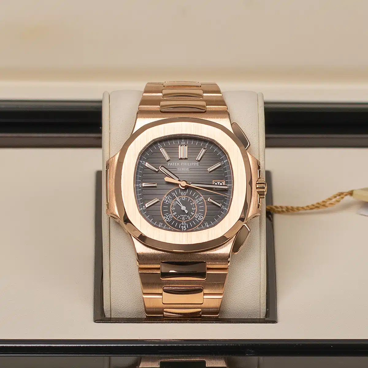 Patek Philippe Nautilus 5980/1R-001 40.5mm Rose gold Black 3