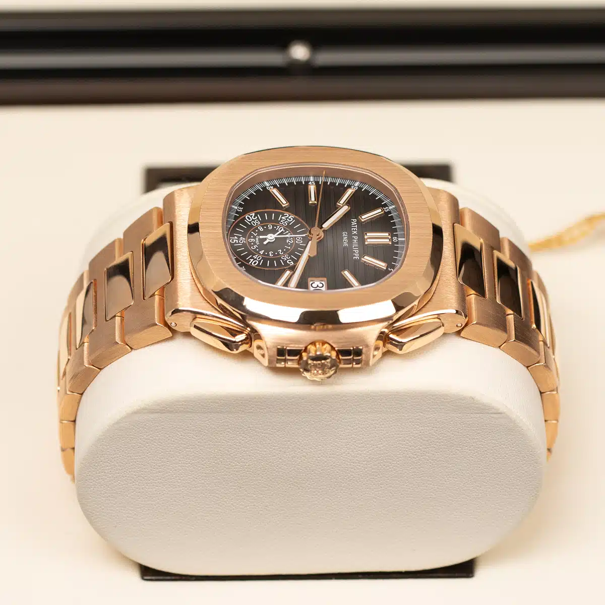 Patek Philippe Nautilus 5980/1R-001 40.5mm Rose gold Black 6