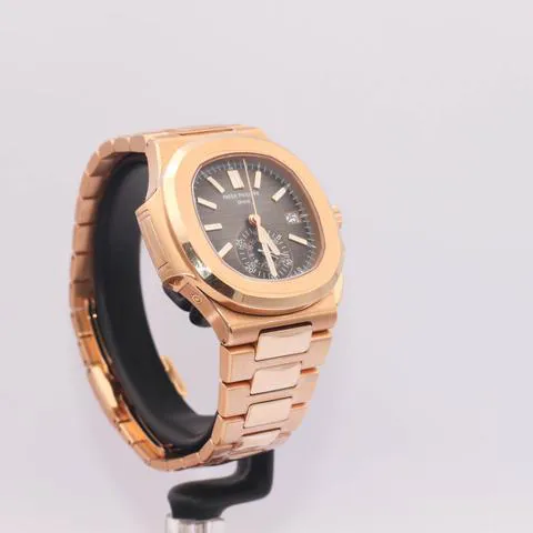 Patek Philippe Nautilus 5980/1R-001 40.5mm Rose gold Black 2