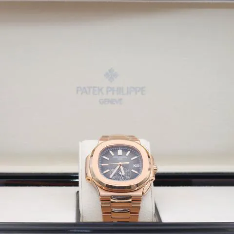 Patek Philippe Nautilus 5980/1R-001 40.5mm Rose gold Black 7