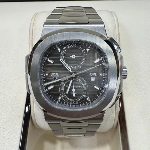 Patek Philippe Nautilus 5990/1A-001 40.5mm Stainless steel Black