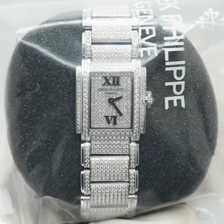 Patek Philippe Twenty~4 4909/50G-001 White gold White